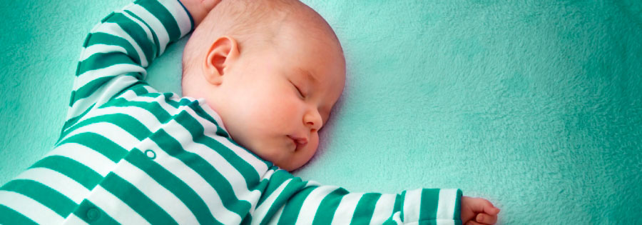 Todo bebê aprende a dormir sozinho